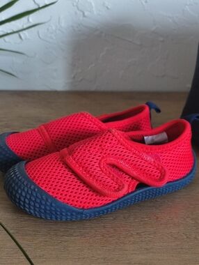 Cat & Jack Red Mesh Hook-and-Loop Water Shoes with Navy Sole